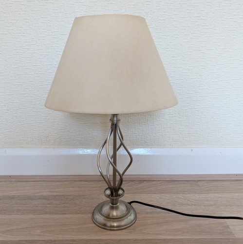 Brushed silver twist metal - brushed,