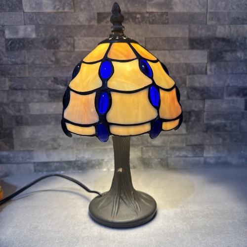 Small tiffany style table - small,