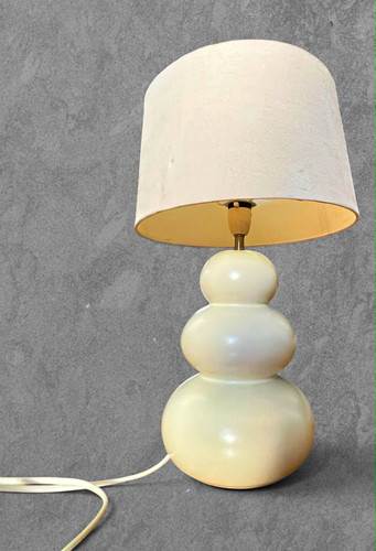 Cream stacked bubble - stacked,